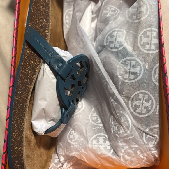 NWT Tory Burch brisk blue Millers with box and dust bag - Picture 7 of 11